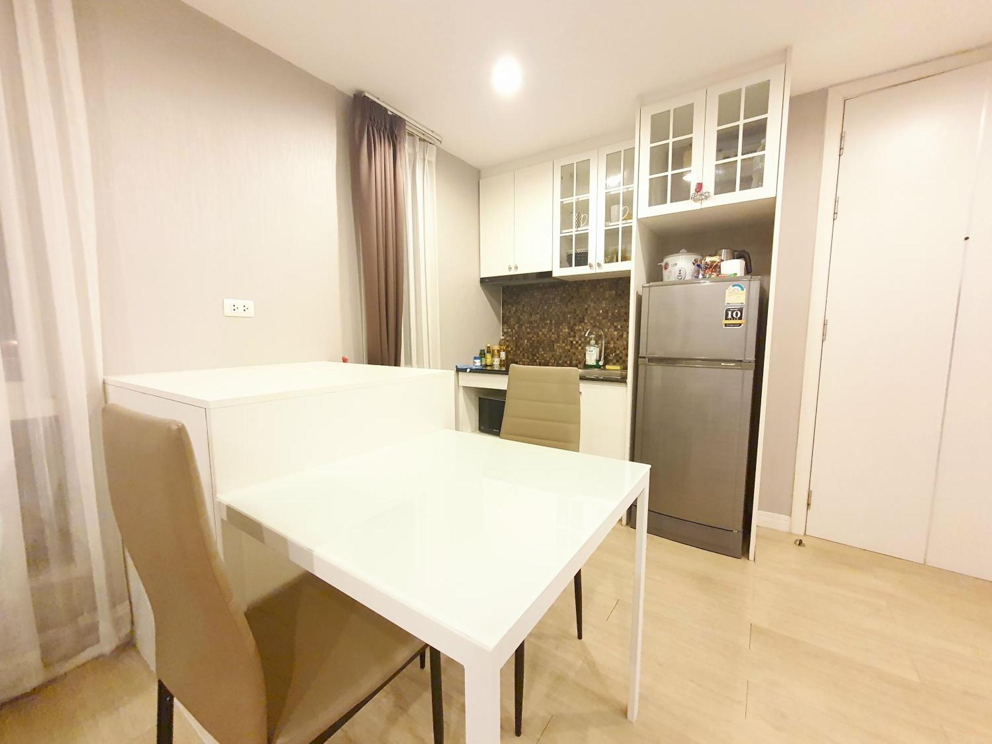 Ferienwohnung Chic Seaview @ The Patio Bangsaen Exterior foto