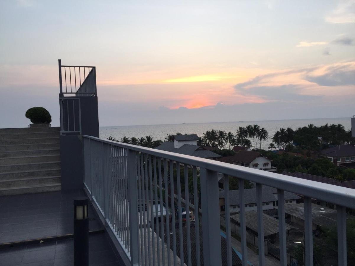 Ferienwohnung Chic Seaview @ The Patio Bangsaen Exterior foto